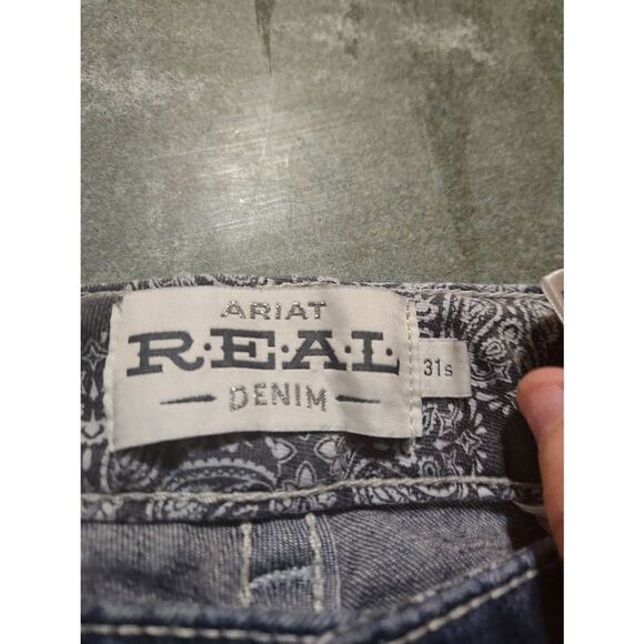 Ariat R.E.A.L. Mid Rise Stretch Icon Stackable Straight Leg Jeans sz 31 short - Picture 3 of 5